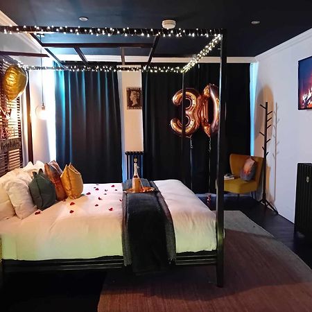 The Penny Black Apartment With Indoor Hot Tub Slamannan Екстериор снимка