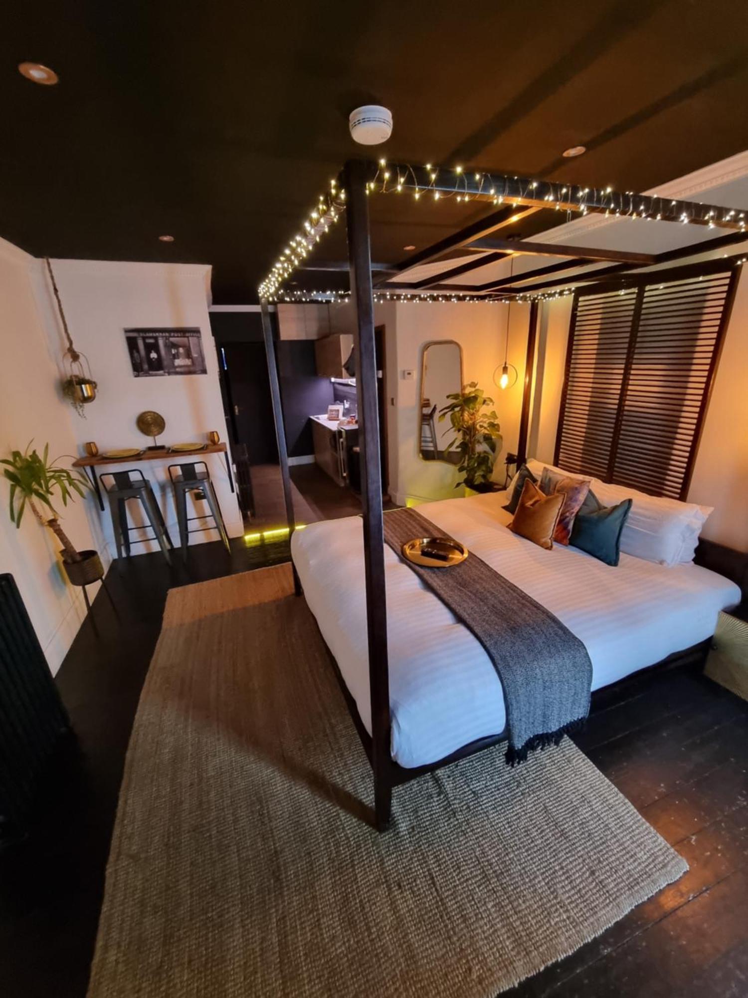 The Penny Black Apartment With Indoor Hot Tub Slamannan Екстериор снимка